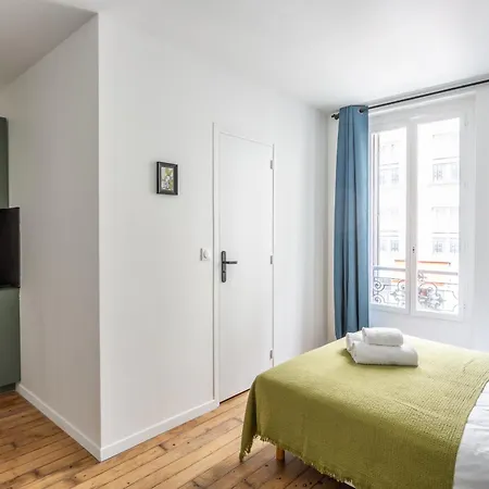 Bright & Functional - 18th Arrondissement Apartment *